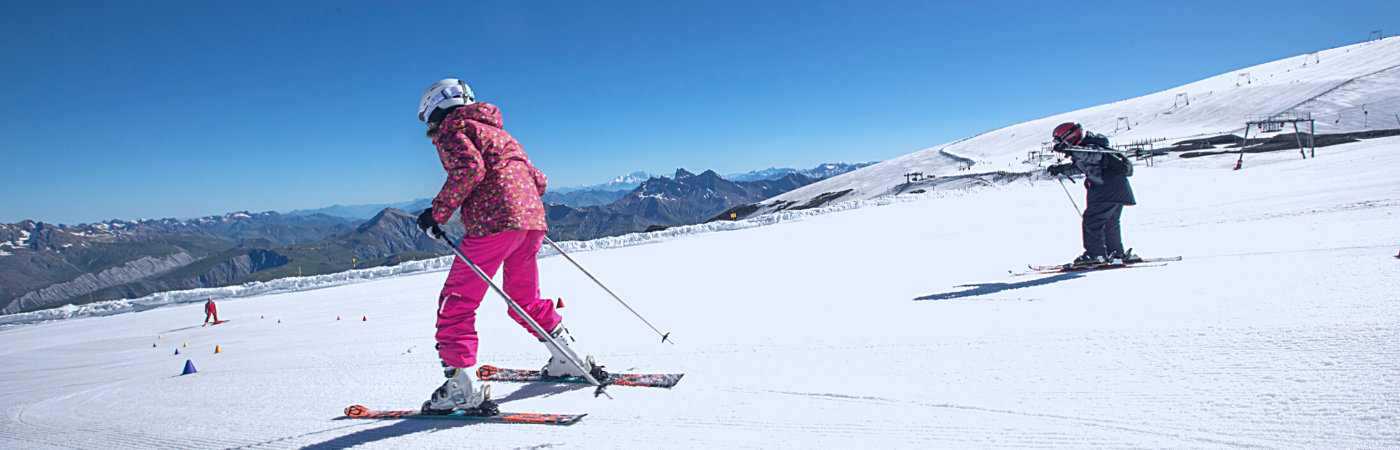 Glacier skiing in summer at Les Deux Alpes