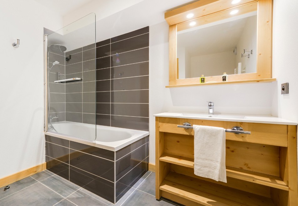 Les Fermes du Mont Blanc, Combloux (self catered apartments) - Typical apartment style