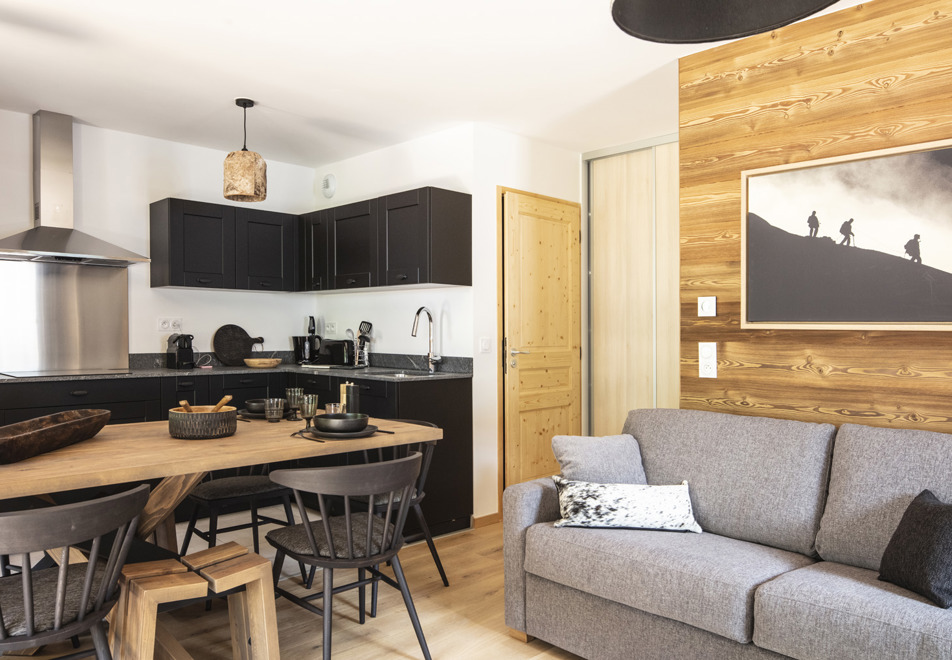 Les 3 Sophies, Morzine (Self Catered Apartments) - Typical kitchen/diner