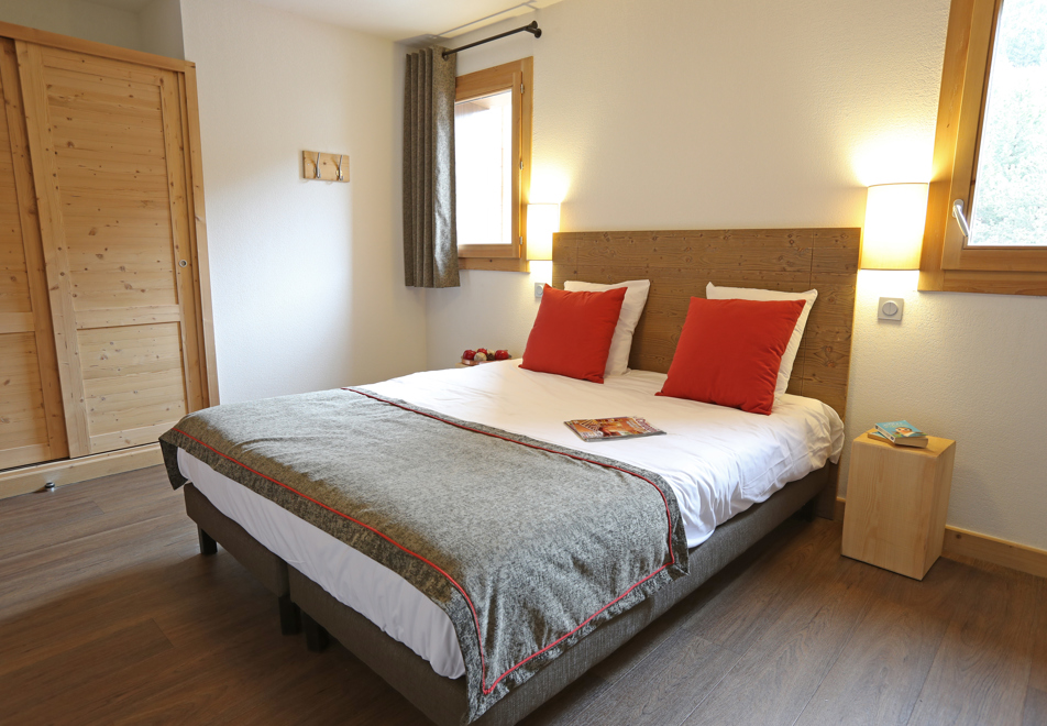 Coeur des Loges, Les Menuires (3 Valleys) - Double bedroom