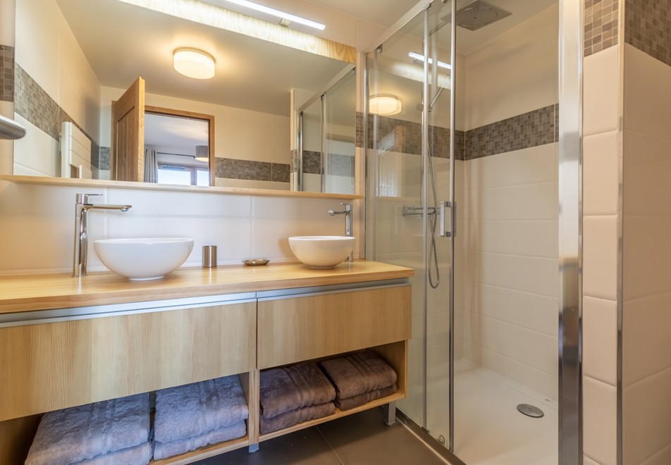 Les Ecrins, Arc 1800 (self catered apartments) - Apartment B21