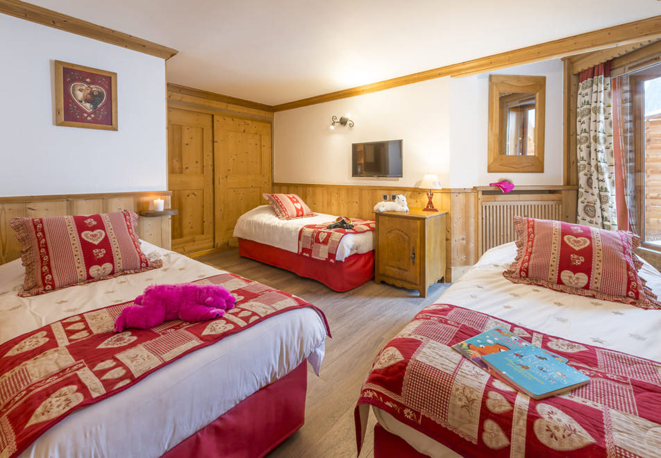 Eterlou, Meribel (hotel) - Typical Family 5 room style