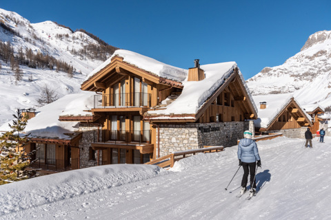 Vail Lodge, Val d'Isere (self catered apartments) - Ski-in/ski-out location
