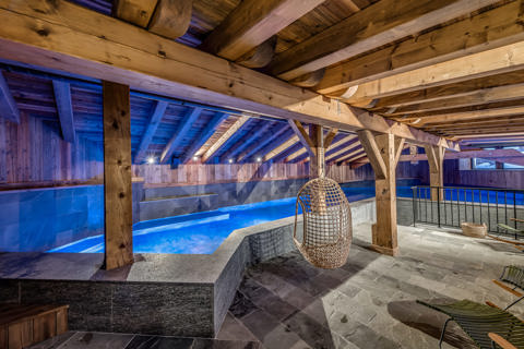 Le Val d'Isere, Val d'Isere (hotel & apartments) - Indoor pool (©andyparant)