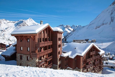 Hotel Les Suites de Montana, Tignes les Lac - Views over resort