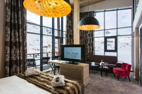 Taj I Mah, Arc 2000 (Hotel) - Mezzanine Suite