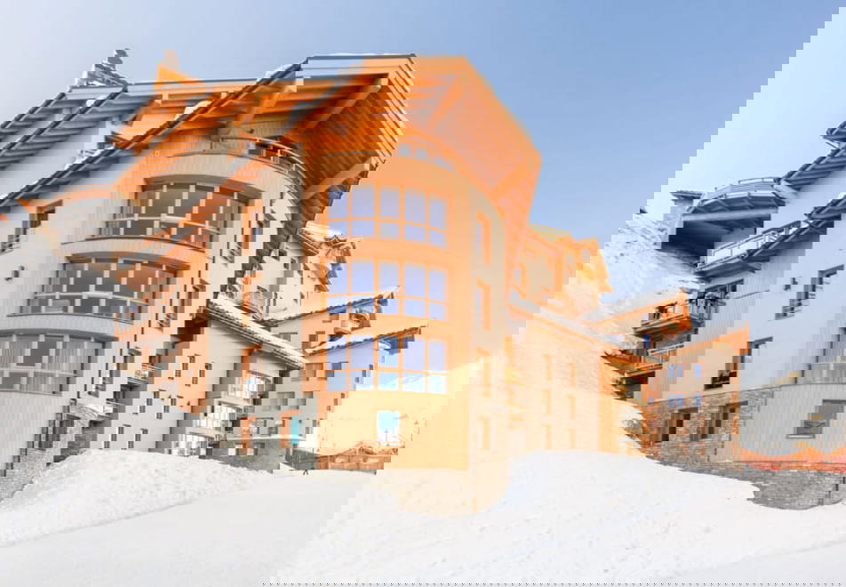 Le Taos, Tignes le Lac (self catered apartments & hotel)