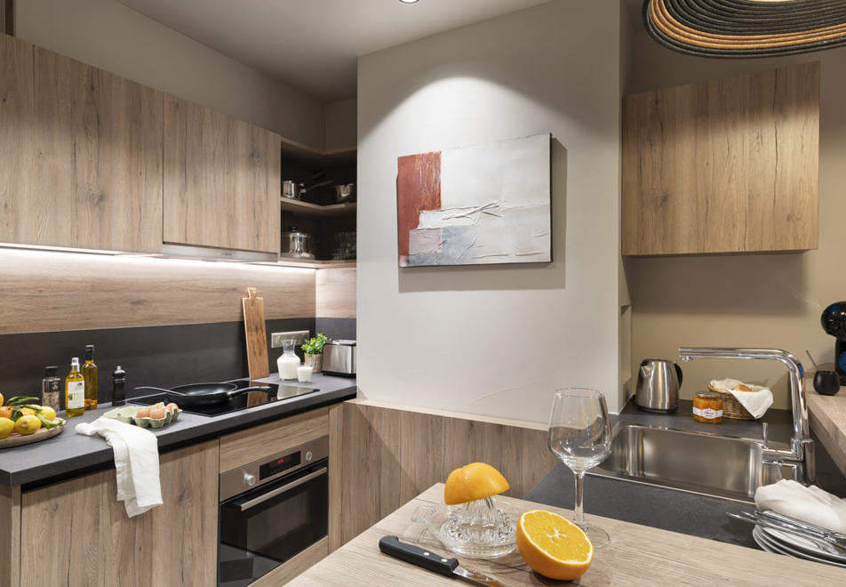 Ynycio, Tignes Val Claret (self catered apartments) - Typical Sauna apartment for 4 style (©Studio Bergeond)