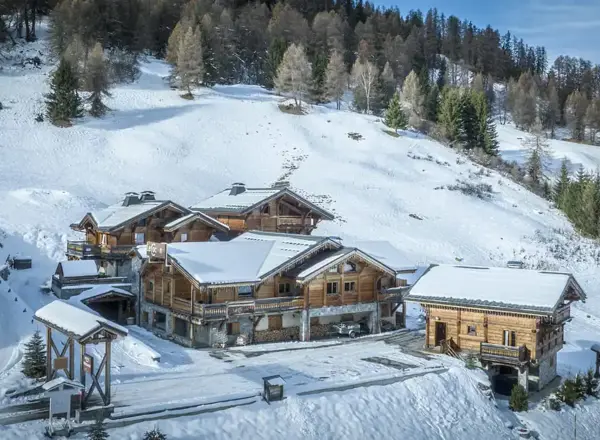 Les Chalets Du Cocoon HD JNJ 2022 Drone