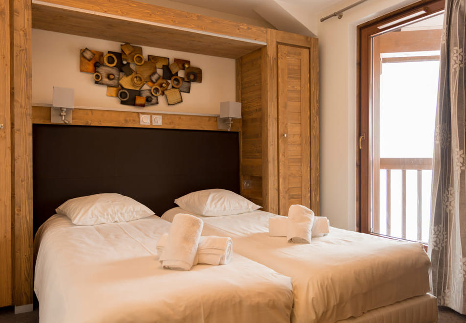 Koh i Nor, Val Thorens (hotel & apartments) - Apartment: Typical twin bedroom style