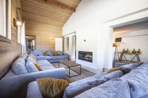 Diamant des Cimes, La Rosiere (self catered apartments) - Reception lounge