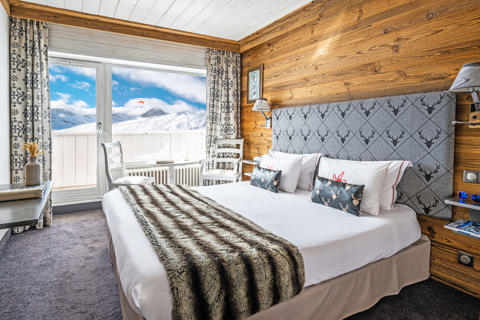 Les Campanules, Tignes le Lac (hotel) - Typical Privilege room style