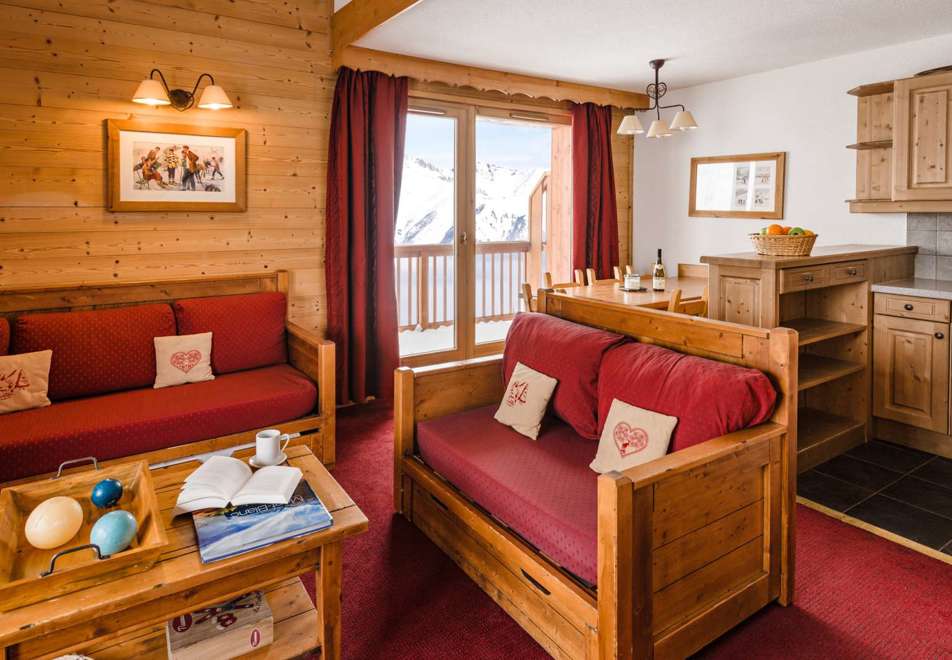 Les Hauts de Comborciere, La Toussuire (self catered apartments) - Typical apartment style