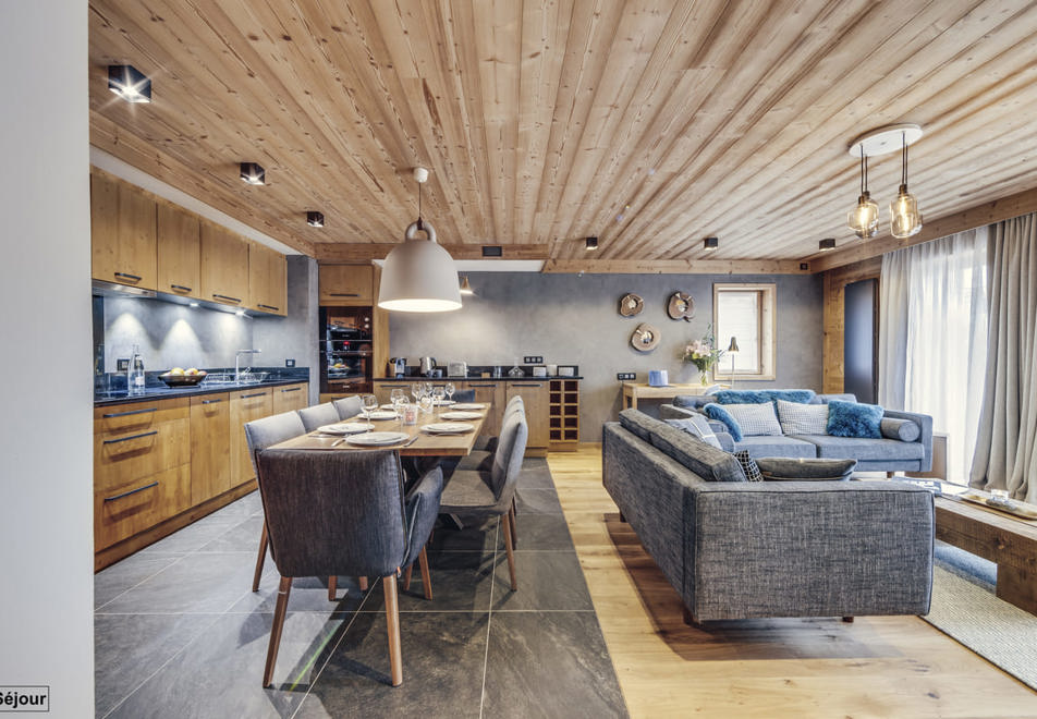 Avancher, Val d'Isere (self catered apartments & hotel) - Apartment Emilou