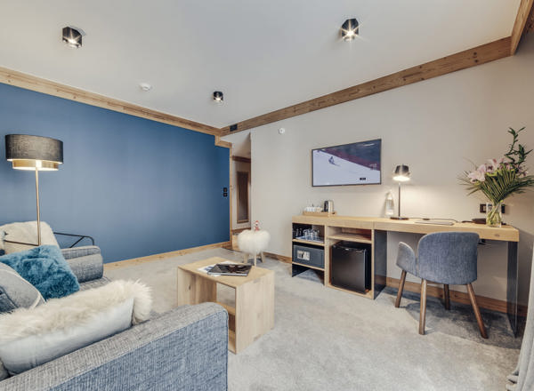 Hotel Avancher Junior Suite PMR 01 HD