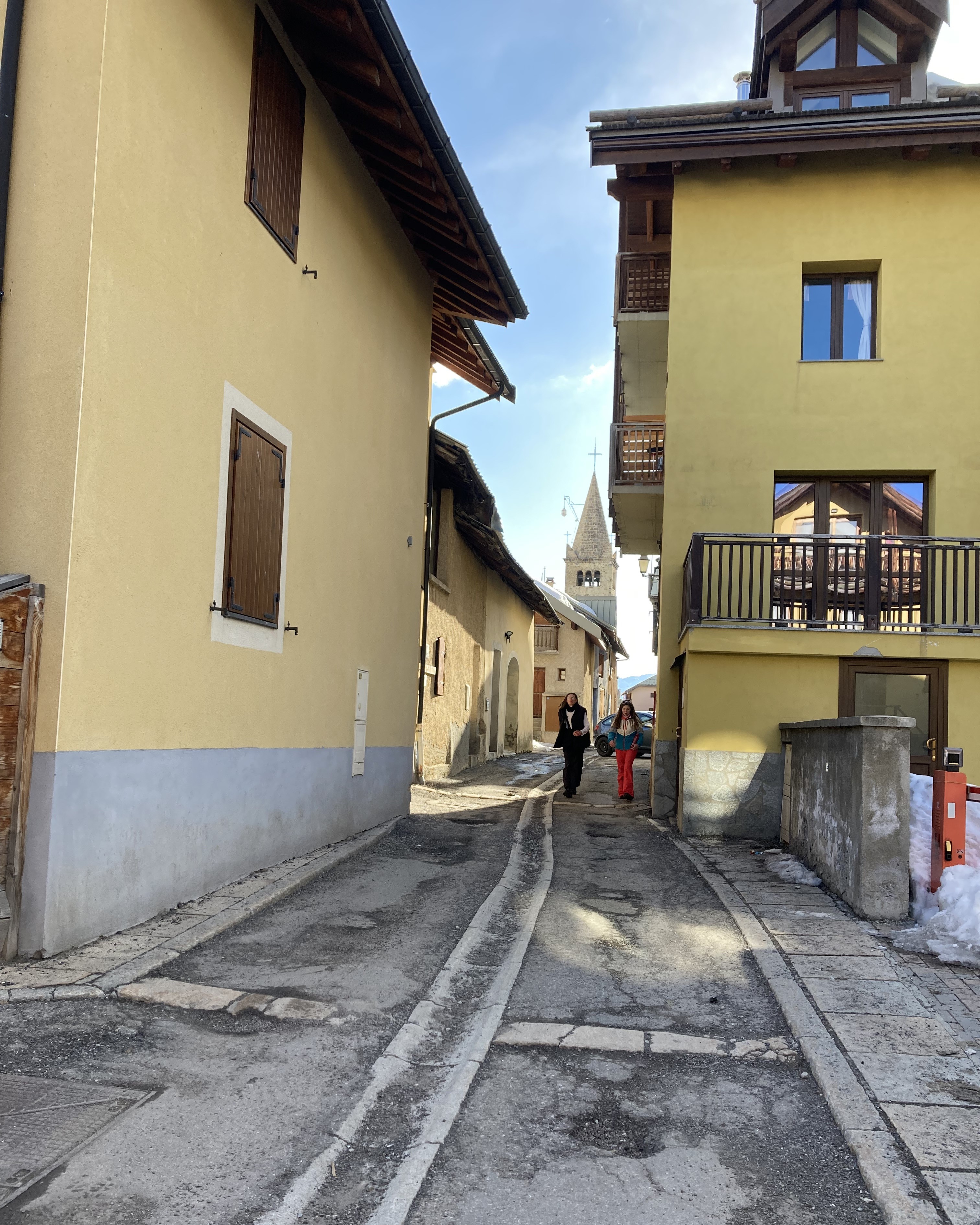 Montgenevre Village AW Montg Apr23