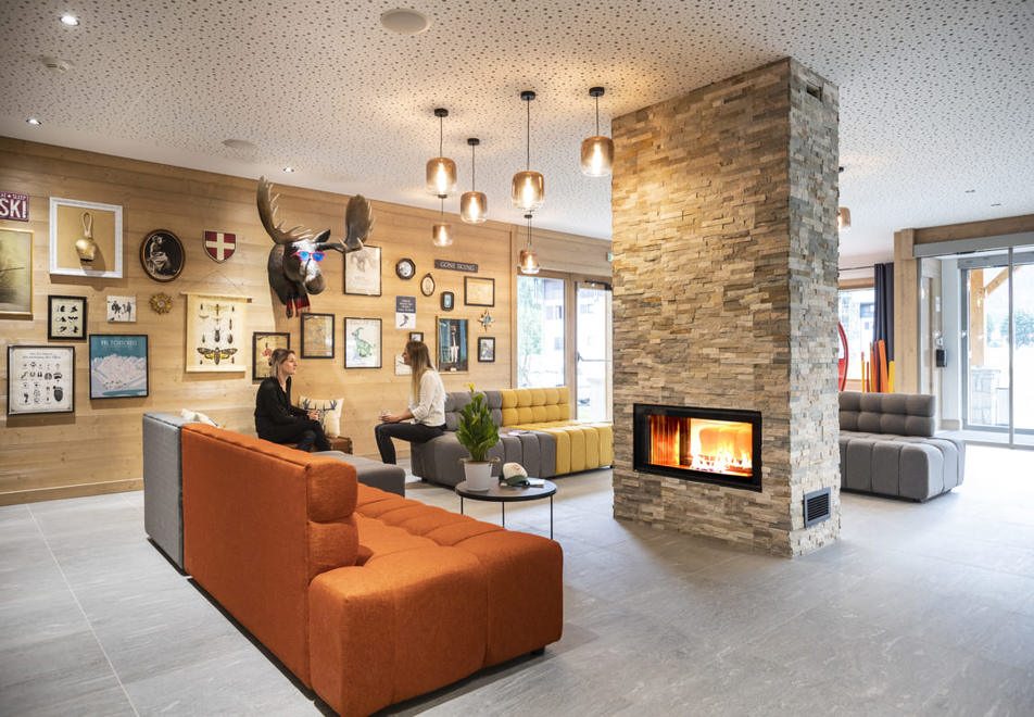 La Residence Club Samoens Village, Samoens (self catered apartments) - Reception lounge (©Manureyboz)