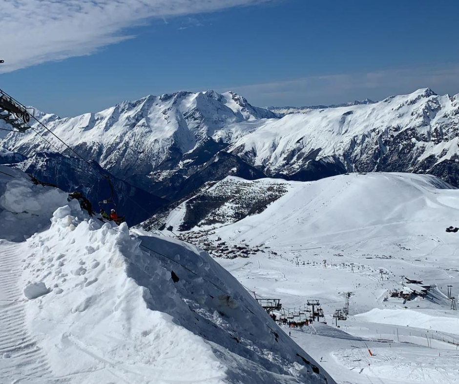 Skiing Alpe Dhuez