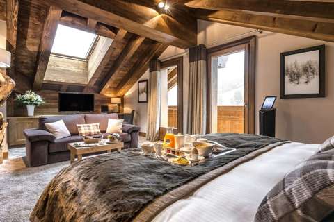 La Kaila, Meribel (hotel) - Typical suite charme room style