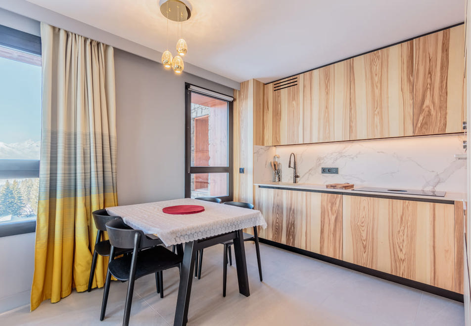 Les Cristaux, Arc 1800 (self catered apartments) - Apartment C10 (©Raj Bundhoo)