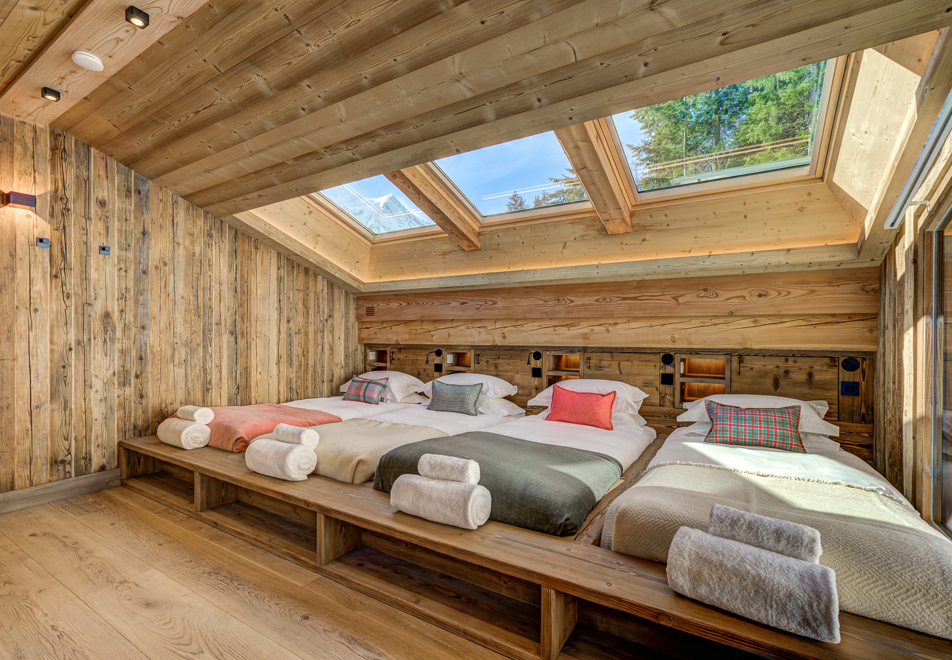 Chalet Saphir, Chamonix (self catered chalet) - Dormitory sleeping 4 persons (©Adam Johnston)