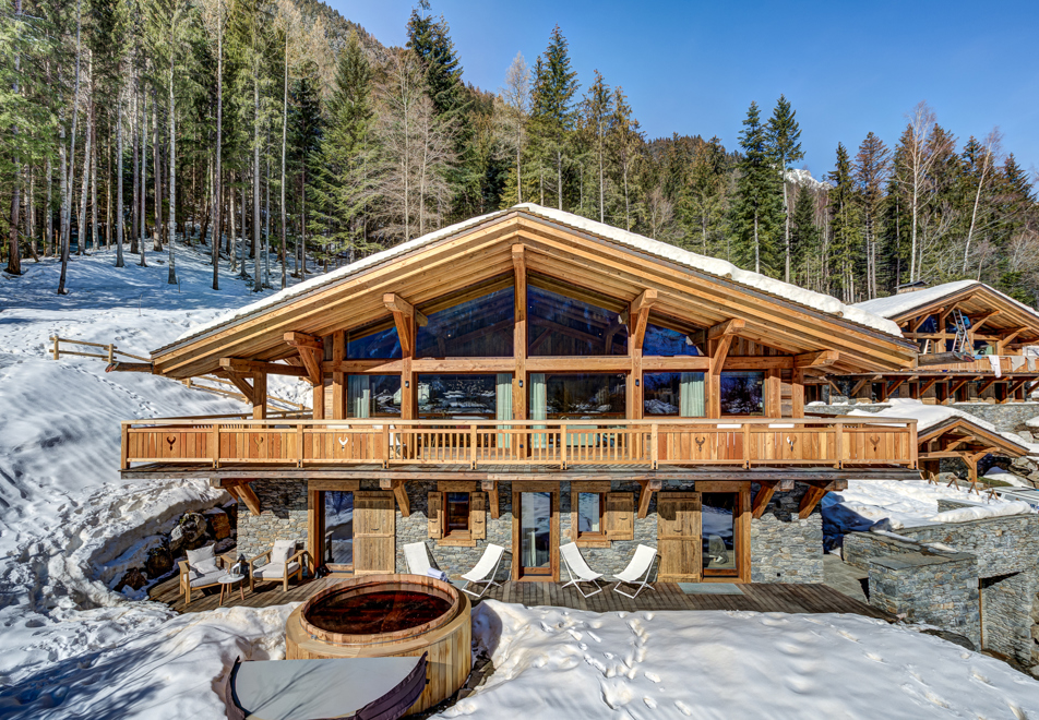 Chalet Saphir, Chamonix (self catered chalet) - Stunning winter location (©Adam Johnston)