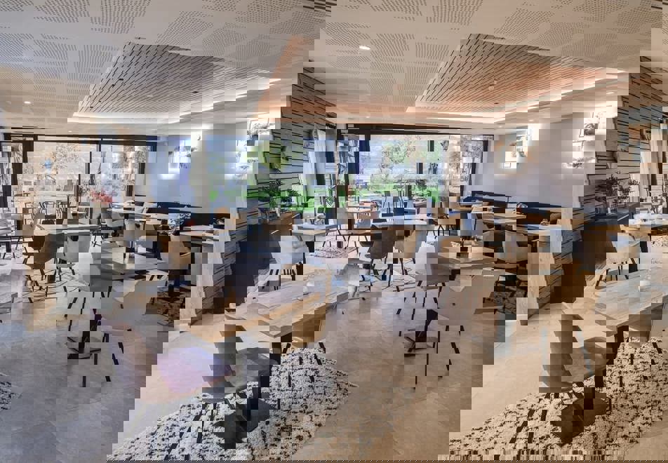 Villa Caroline, Lake Annecy - Restaurant