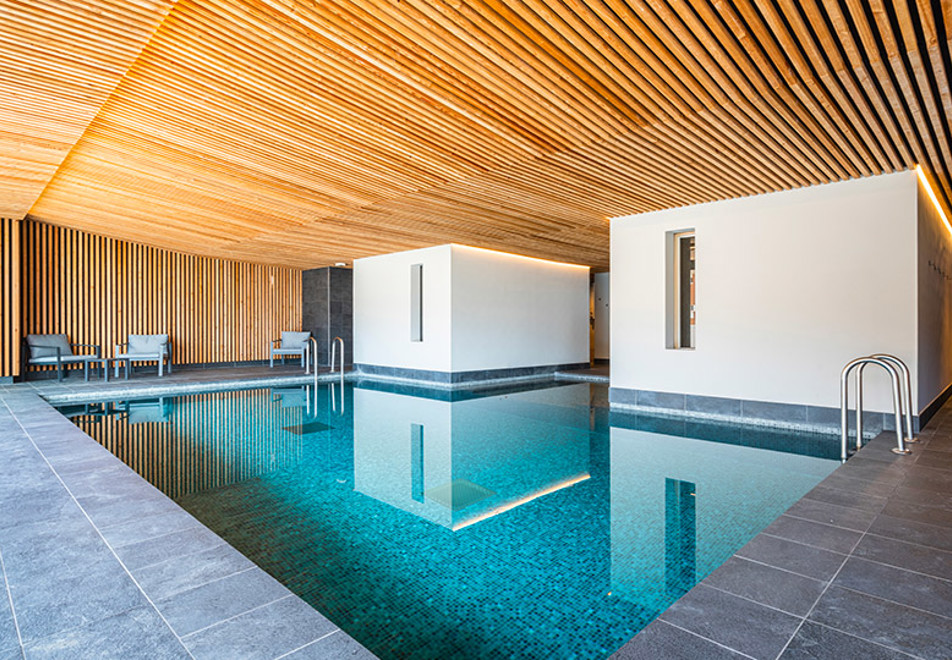 Les Ecrins d'Auris, Auris en Oisans (self catered apartments) - Indoor pool