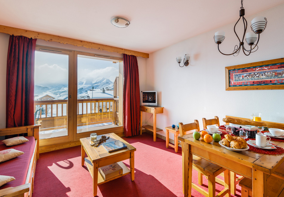 Ecrin des Sybelles, La Toussuire (self catered apartments) - Typical apartment style