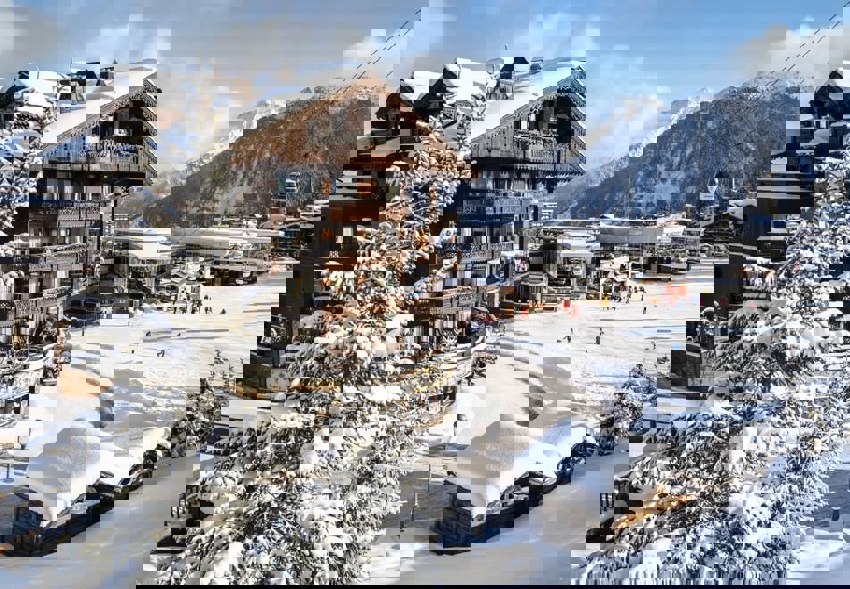 Hotel de la Loze, Courchevel 1850 (hotel) - Easy ski access
