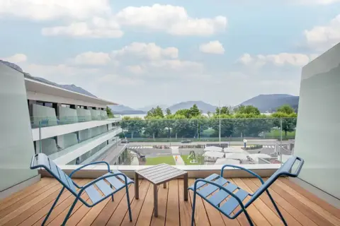 Le Rivage Hotel & Spa, Annecy (hotel) - Typical balcony style (upper floor)