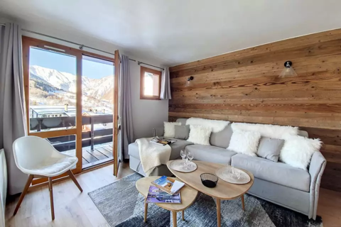 2 bedroom apartment in Saint Martin de Belleville (self catered) - Open plan living/kitchen area