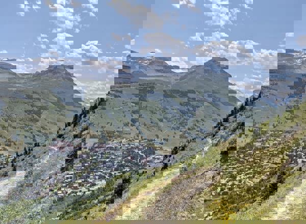 Les Deux Alpes alpine resort - In summer