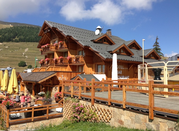 SUMMER Hotel Cote Brune (Les 2 Alpes) exterior (6)