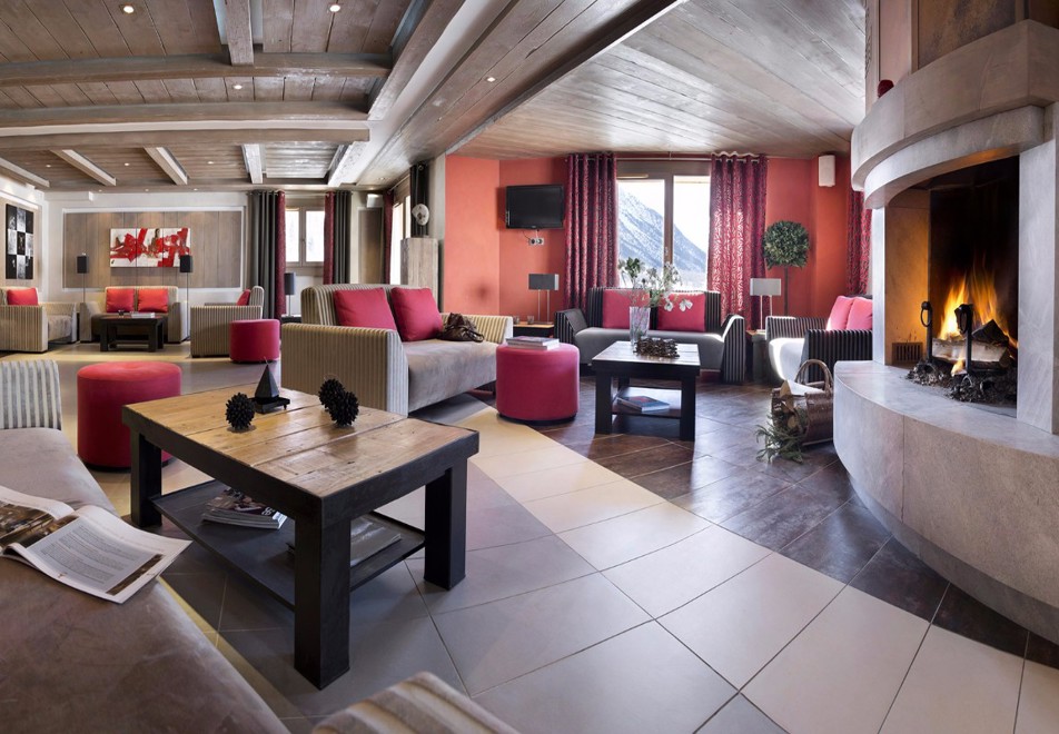 Chalet des Dolines, Montgenevre (self catered apartments) - Residence Lounge