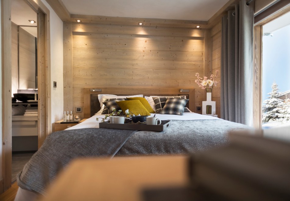 Le Roc des Tours, Grand Bornand (self catered apartments) ©MGM-studio Bergoen - Double Bedroom