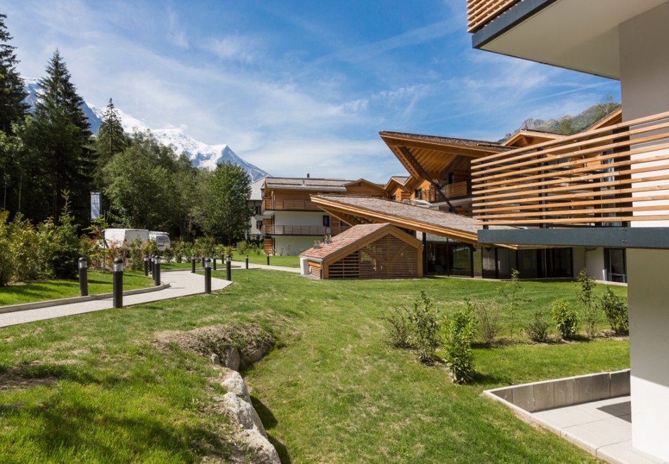 Isatis, Chamonix (self catered apartments) - View of Mont Blanc