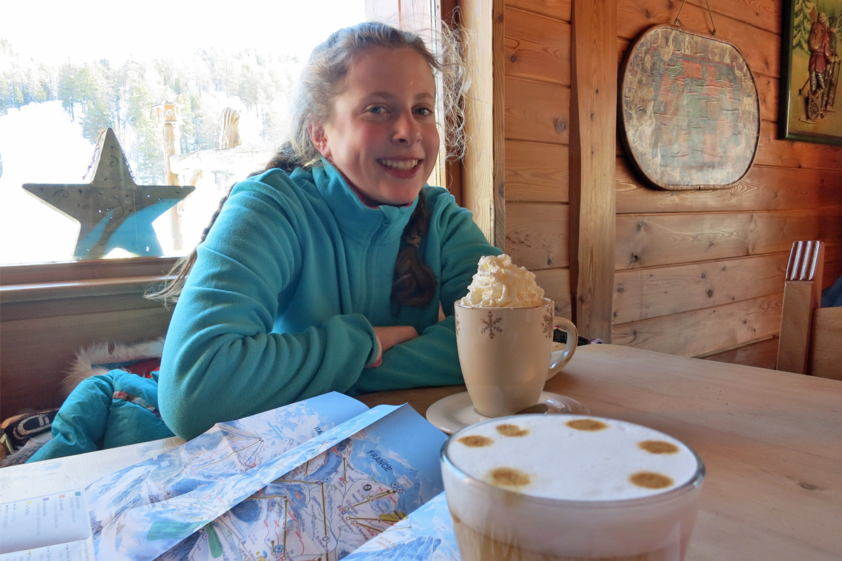 Skiing in Montgenevre: Hot Chocolate