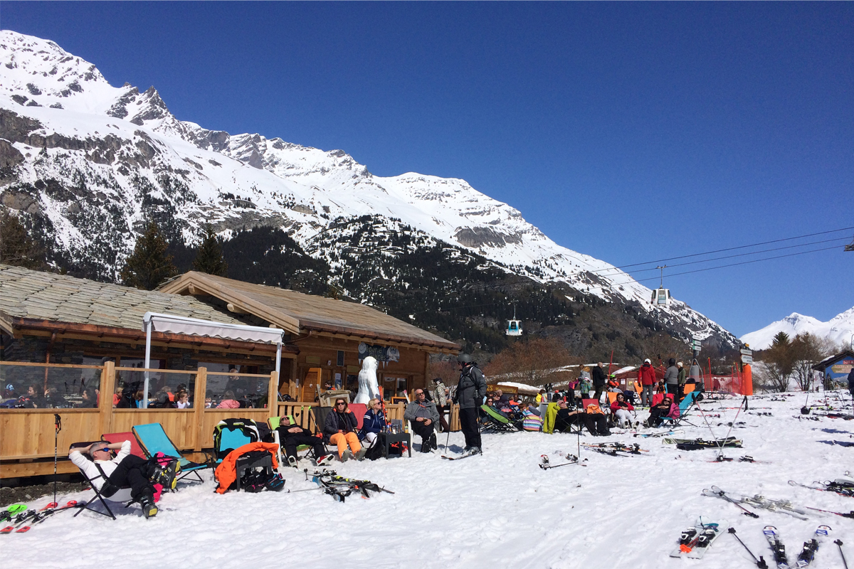 Family skiing in Val Cenis: La Creperie des Glaces