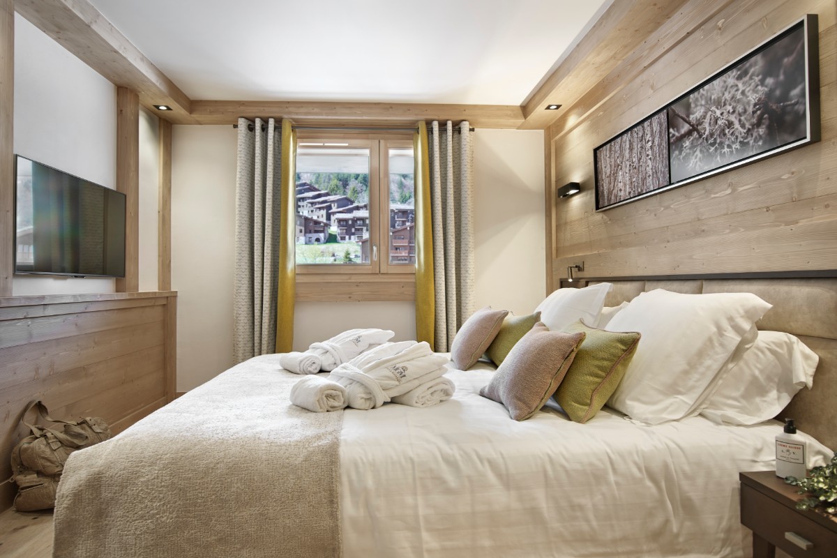 Anitea, Valmorel (self catered apartments) - Double bedroom
