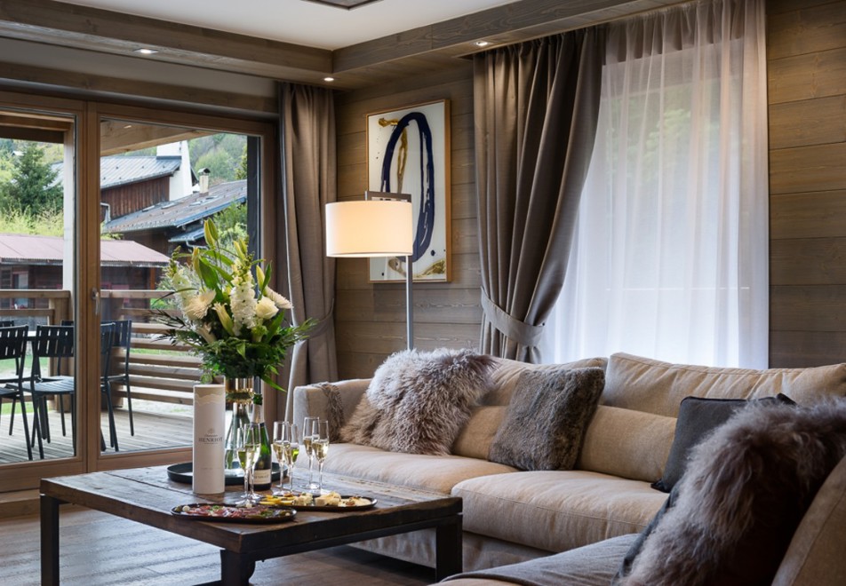 Annapurna, Les Gets (self catered apartments) - 3 bed 8 large