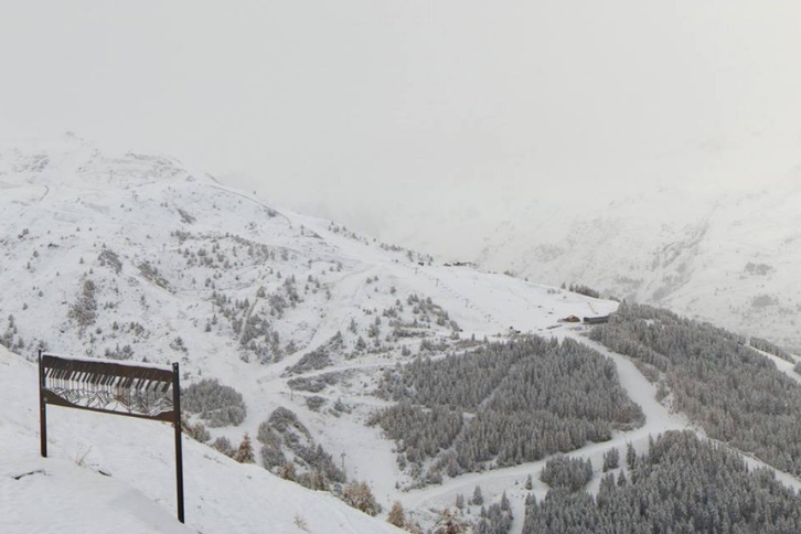 First snow and latest snow snaps!.png