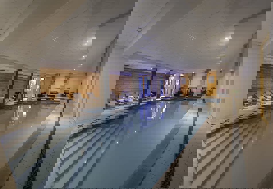 Le Crystal, Vaujany (self catered apartments) - Indoor pool