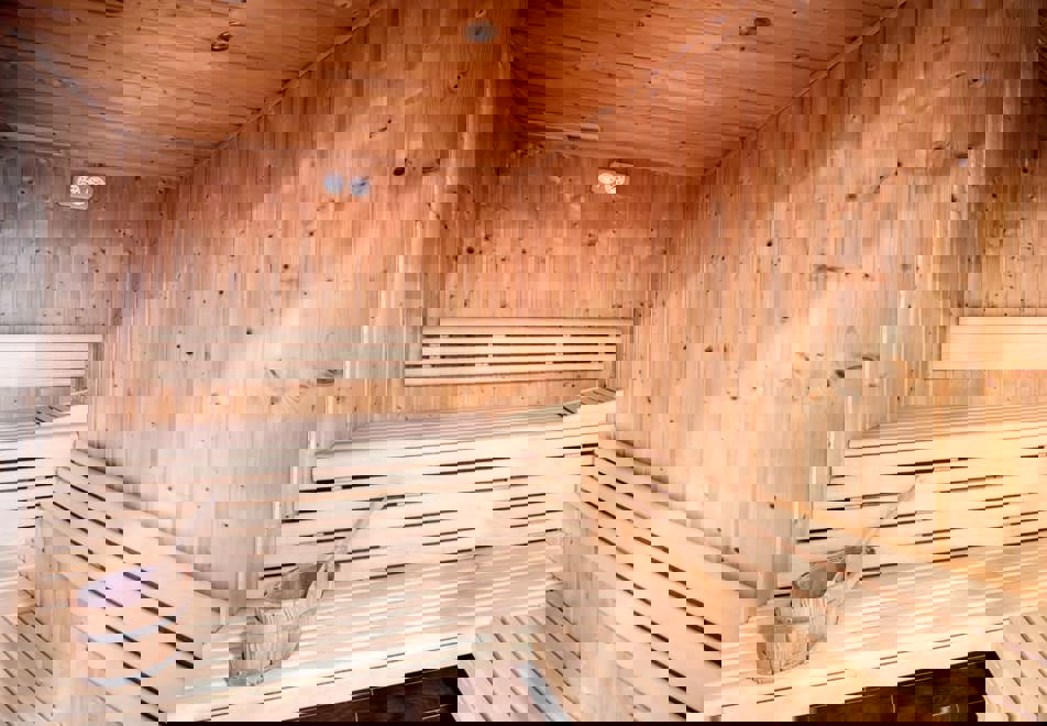 Cap Neige, Tignes le Lac (self catered apartments) - Spa area with sauna